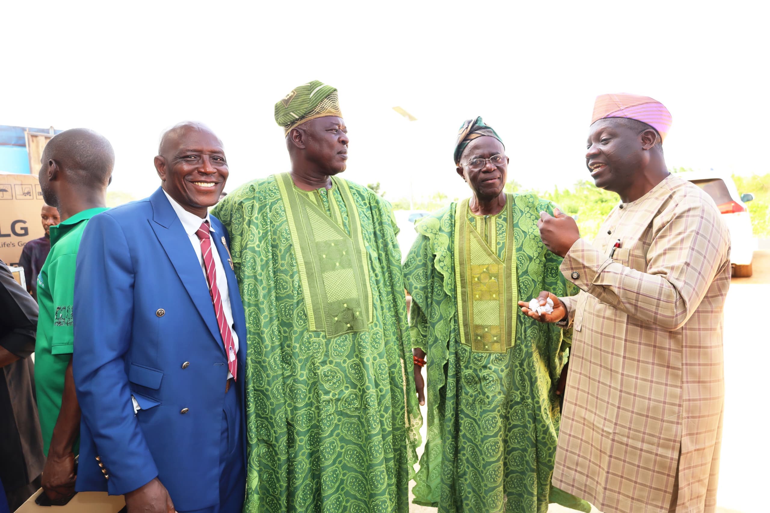 Senator Fadeyi donation